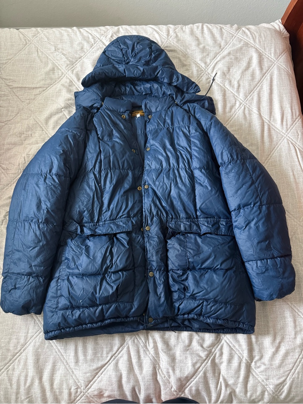 Vintage Eddie Bauer Navy Hooded Puffer Coat